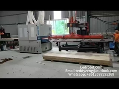 Máy tải gỗ tự động với máy vận chuyển cuộn